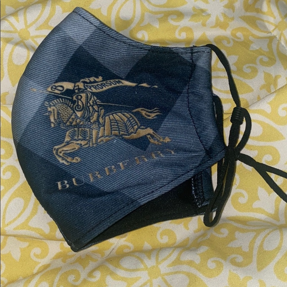 - New black mask nwot bur